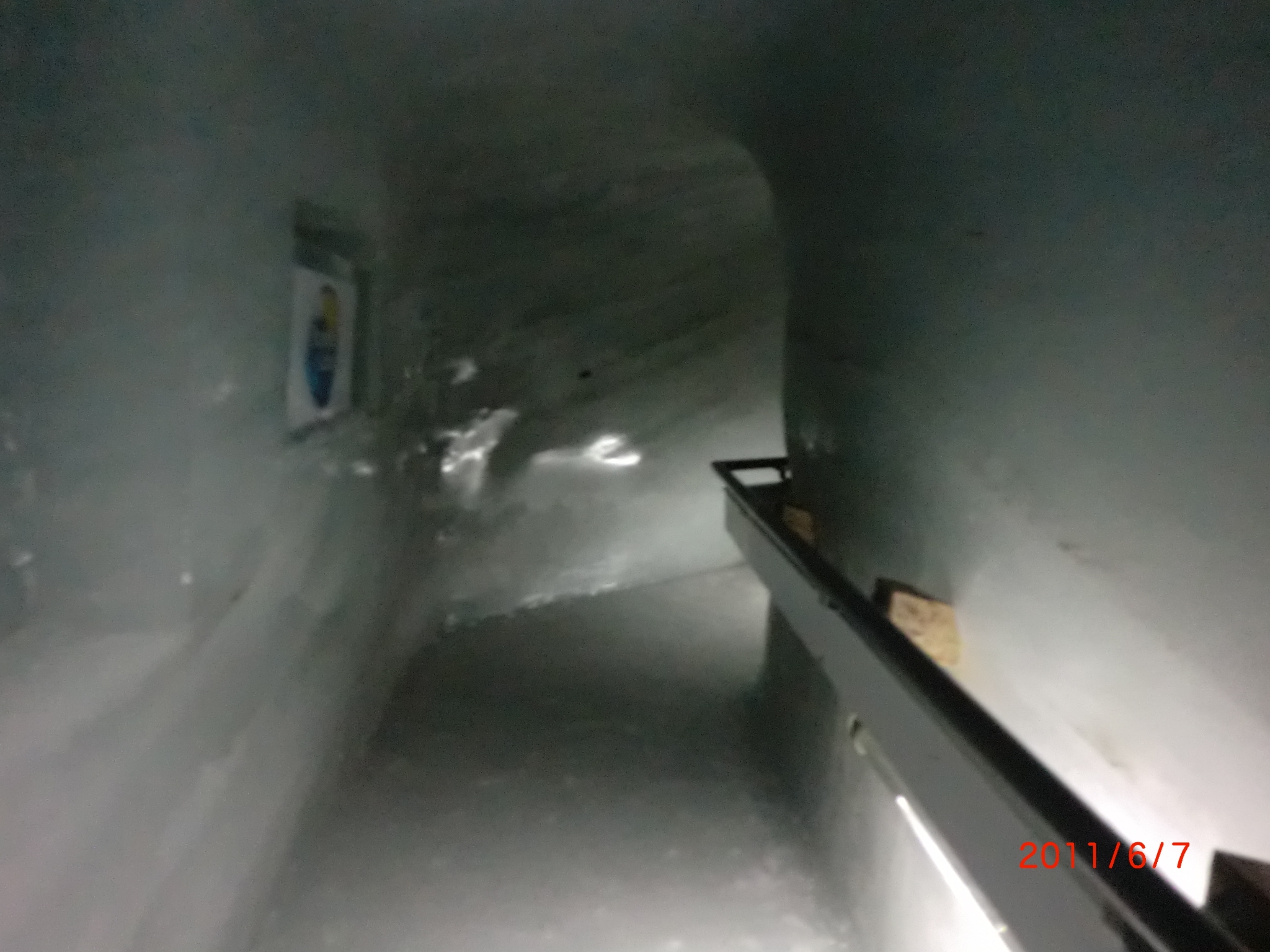 阿尔比斯山上的冰宫