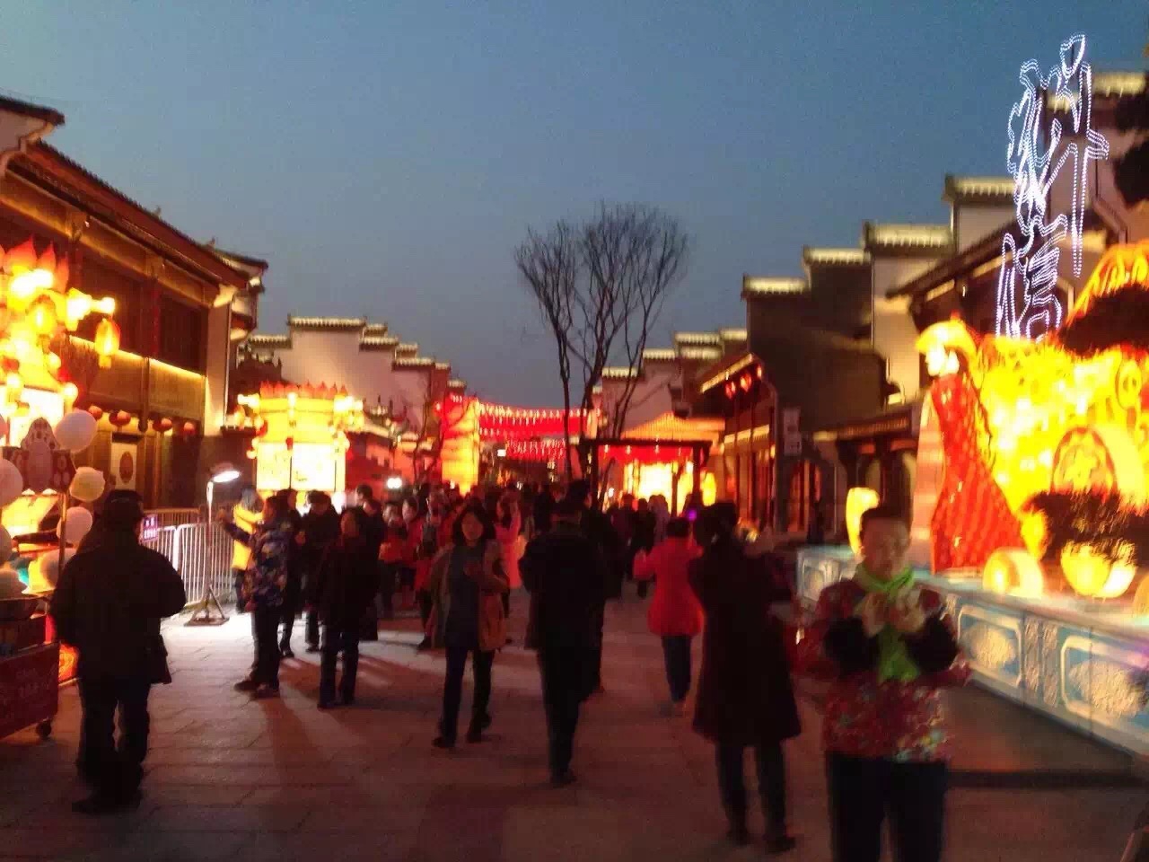 正月十五闹花灯，芜湖鸠兹古镇灯展