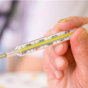 发热到 38.5℃ 才能药物退热？盘点关于发热的 7 大误区！